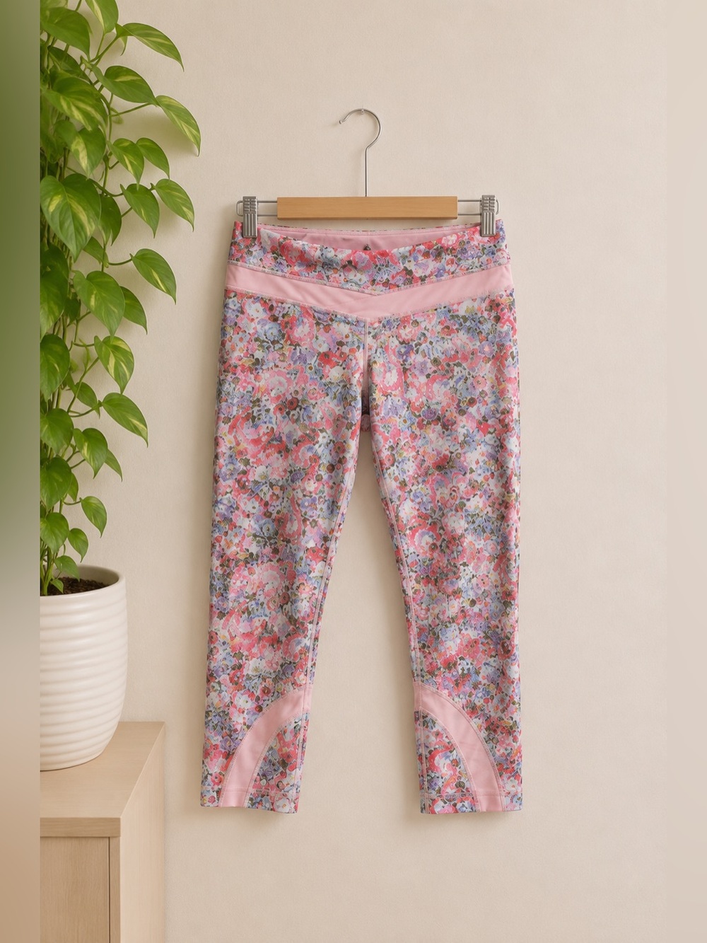 Lululemon Inspire Crop II Sz 6 Flowabunga Mini Multi Luxtreme Run Leggings Yoga